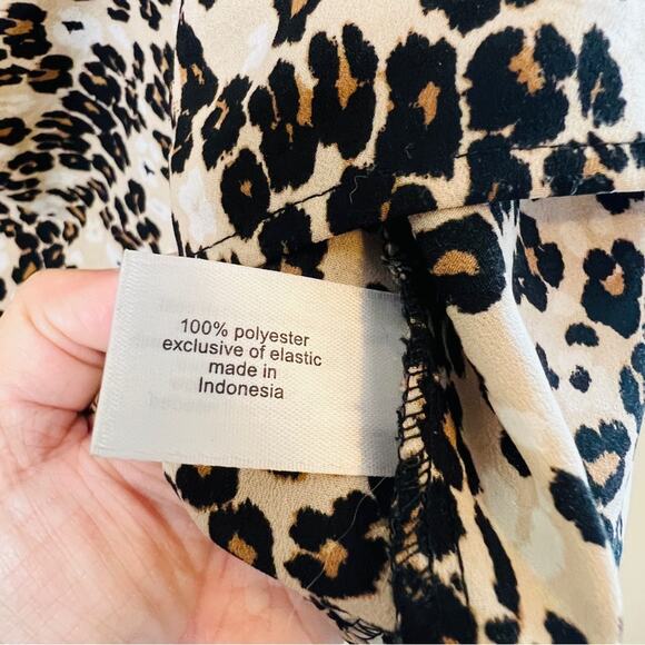 Lane Bryant Animal Print Blouse Sz 16 Ruffle Sleeves Mobwife Edgy Feminine - Picture 7 of 8